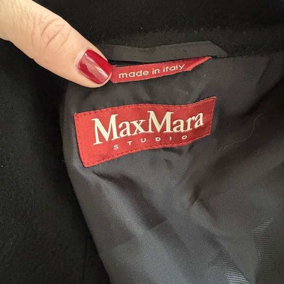 MaxMara Women's Black Pea Coat - Picture 9 of 15